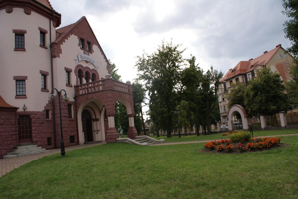 Villa Bergera Dzierżoniów Extérieur photo